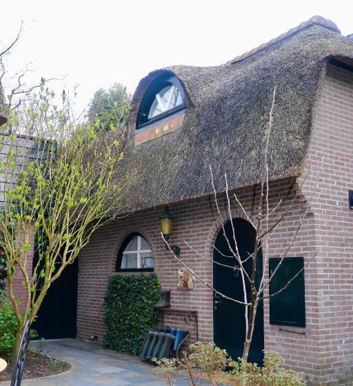 ペンション Cavalli's Cottage