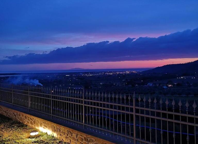تختخواب و صبحانه Bellavista Prile