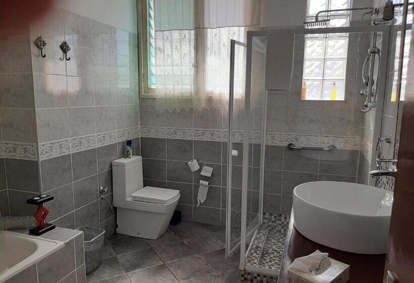مبيت وإفطار Figtree Guesthouse