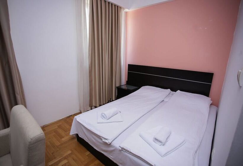 هتل Beograd Yu