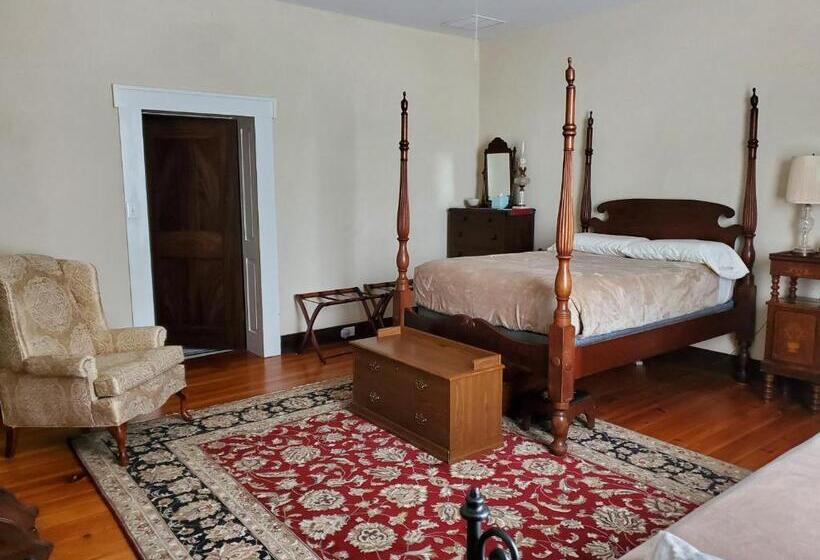 Mountain Home Bed & Breakfast