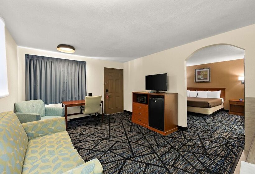 هتل Americas Best Value Inn Celina