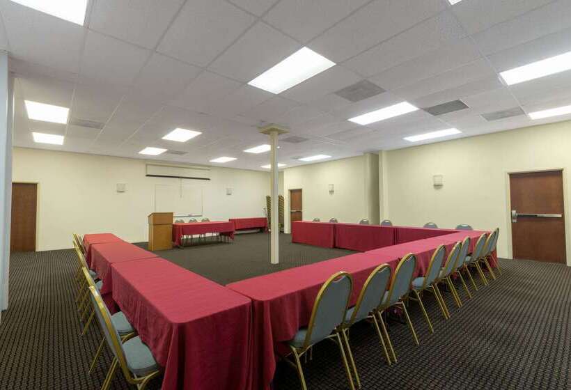 בית מלון כפרי Baymont By Wyndham Colorado Springs