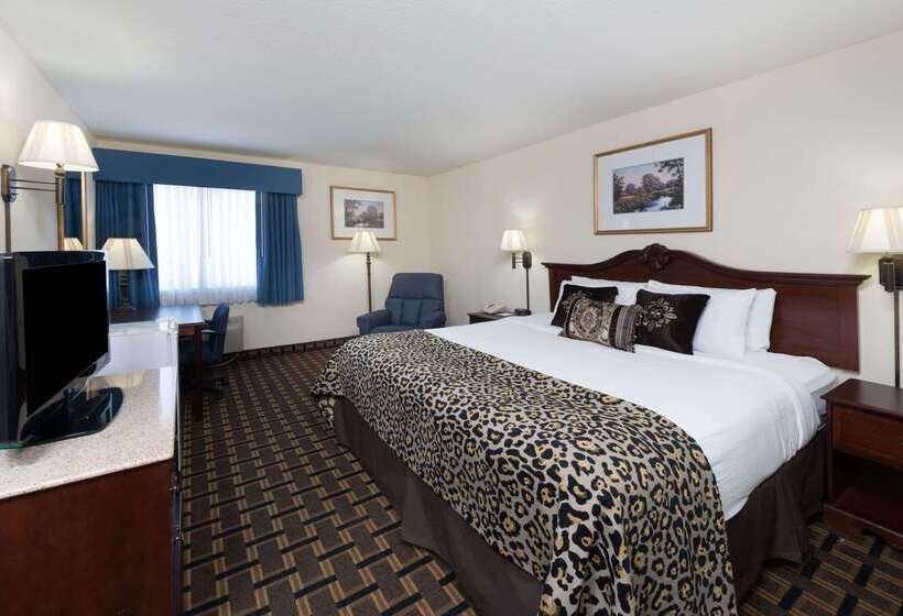فندق Baymont By Wyndham Osage Beach