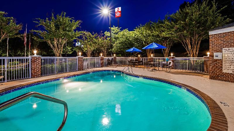 هتل Best Western Plus Lake Lanier Gainesville  And Suites