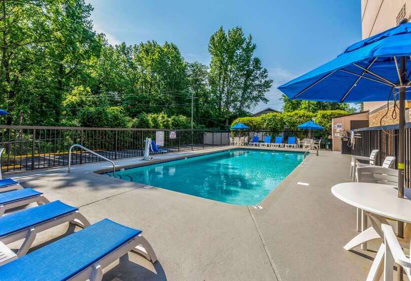 هتل Comfort Inn Charlotte Airport Uptown