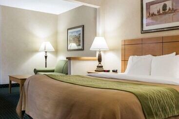 هتل Comfort Inn