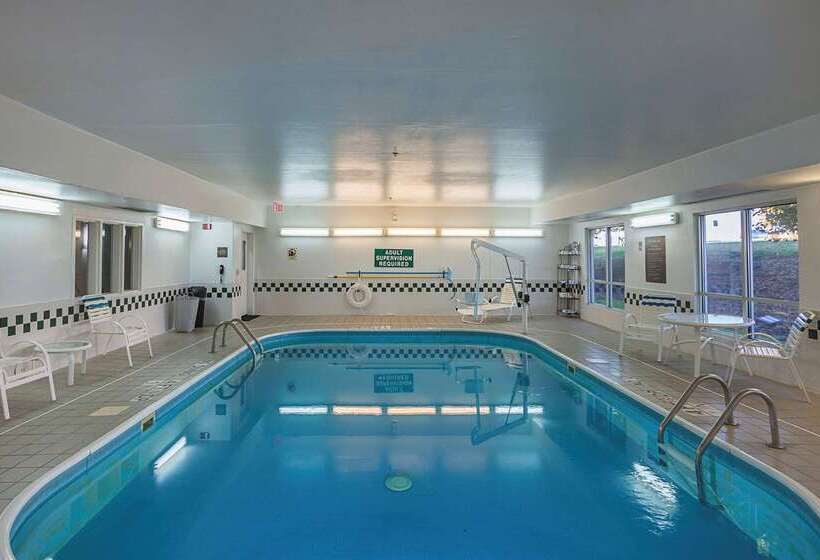 ホテル Comfort Suites Lewisville