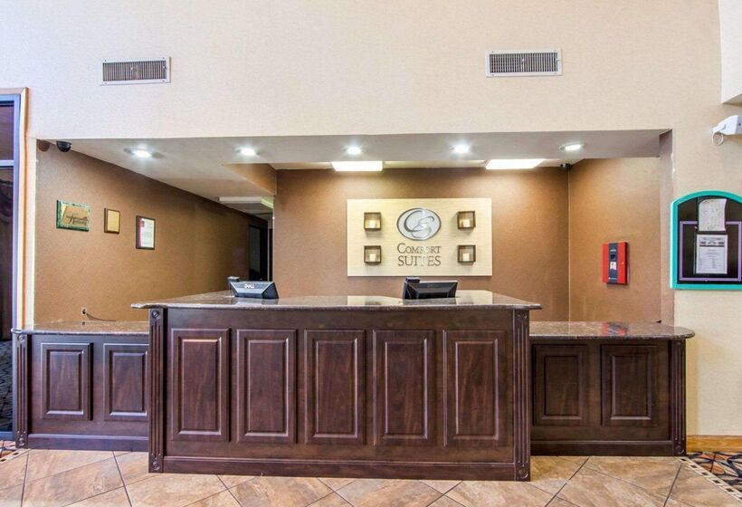 هتل Comfort Suites