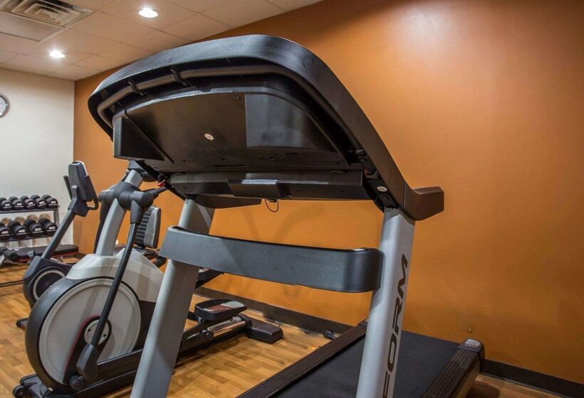 هتل Comfort Suites