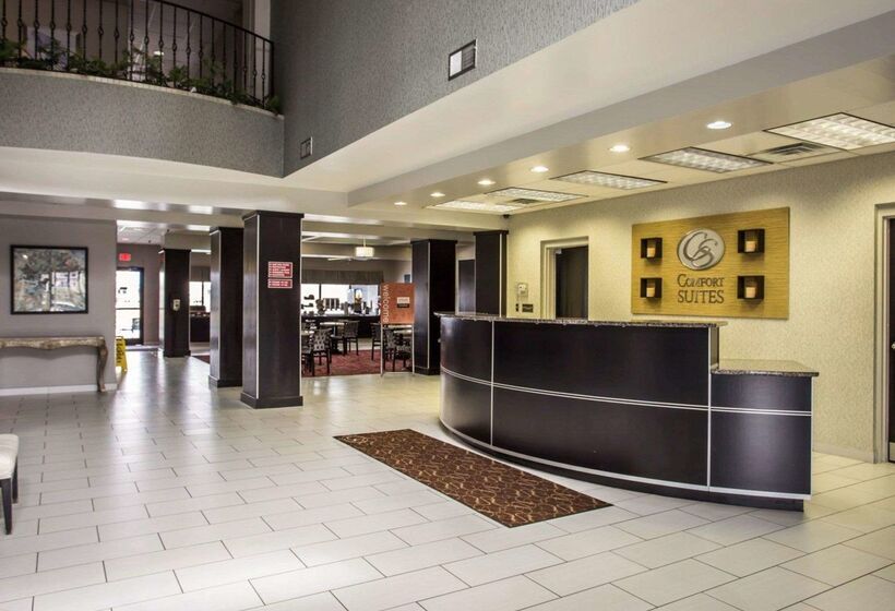 هتل Comfort Suites
