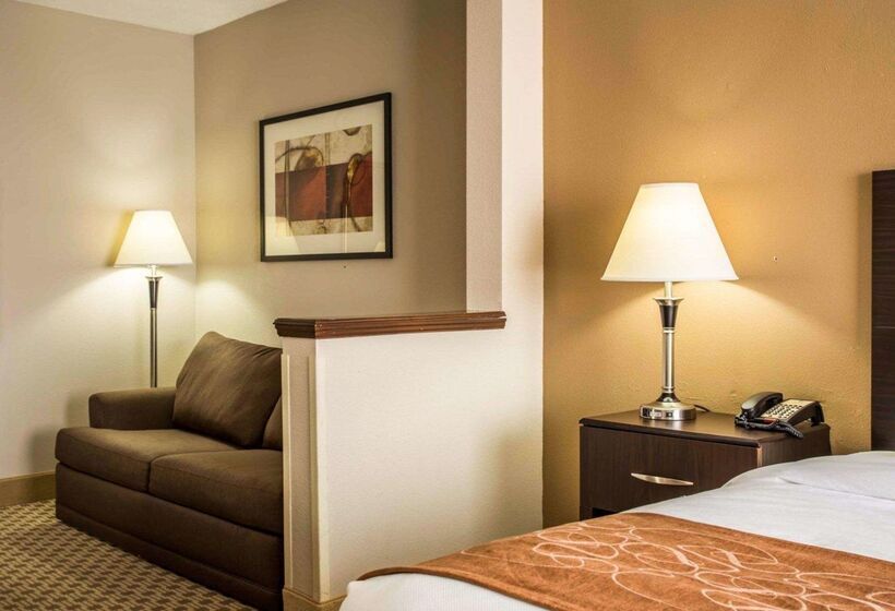 هتل Comfort Suites