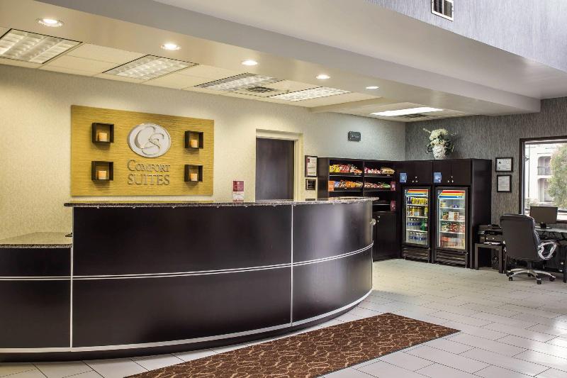 هتل Comfort Suites