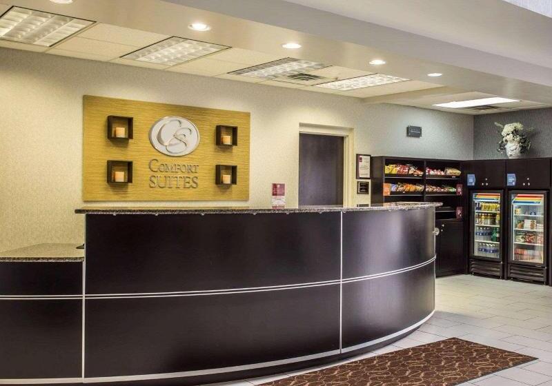 هتل Comfort Suites