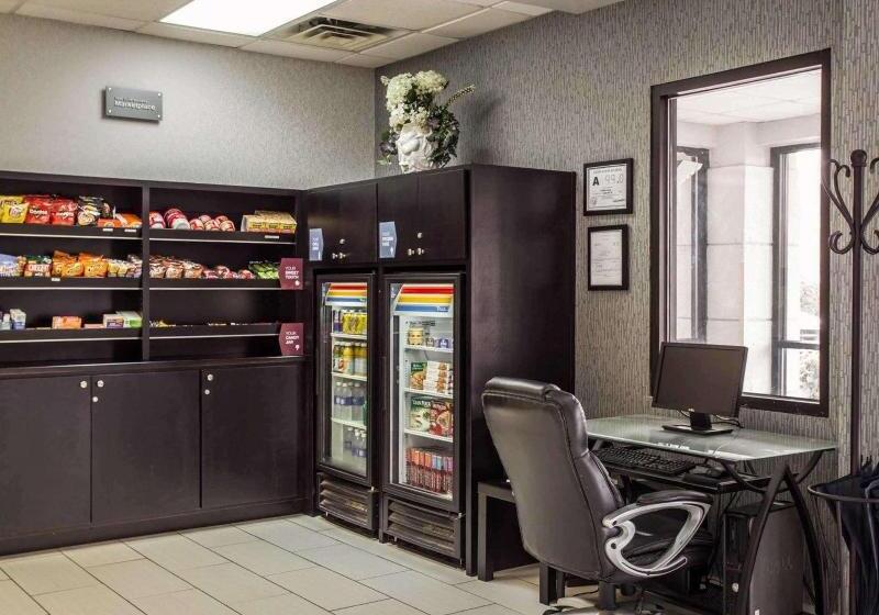 هتل Comfort Suites
