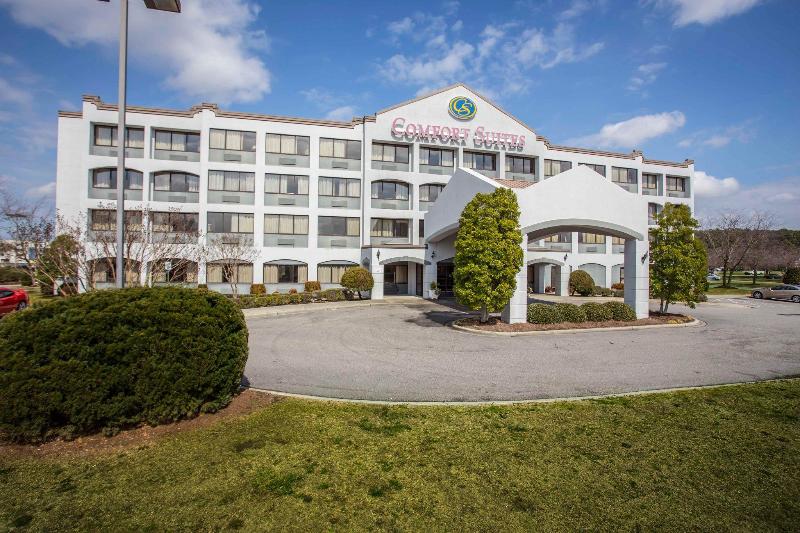 هتل Comfort Suites