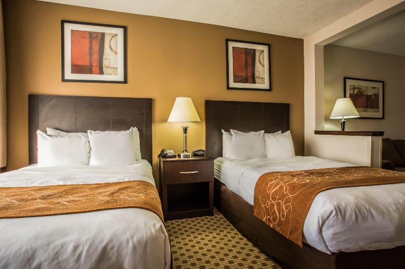 هتل Comfort Suites