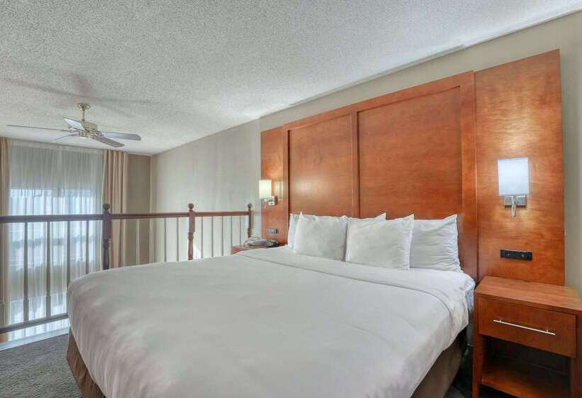 هتل Comfort Suites Madison West