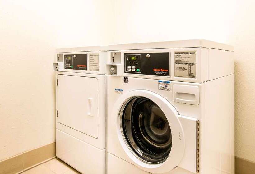 هتل Comfort Suites Normal University Area