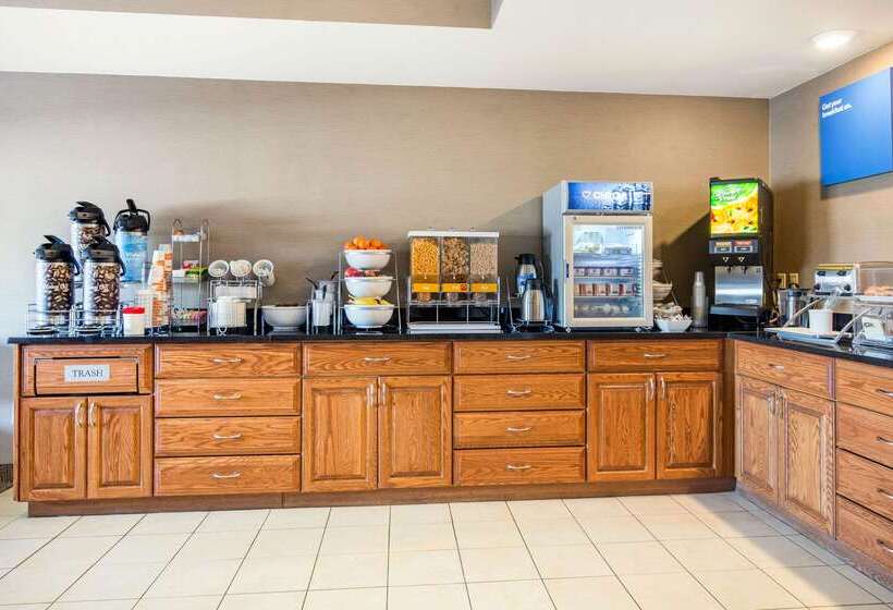 هتل Comfort Suites Normal University Area