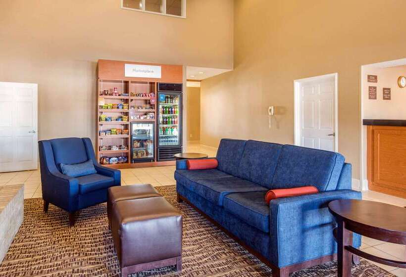 Hotel Comfort Suites Normal University Area