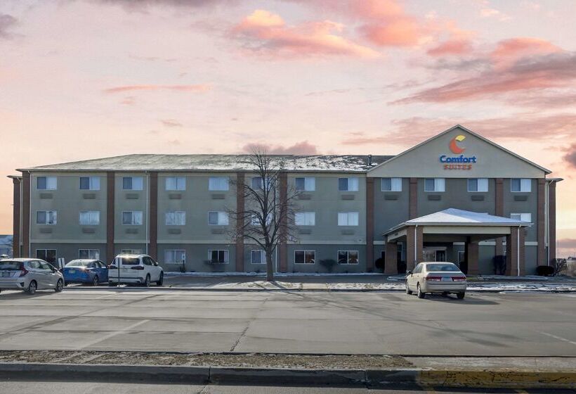 هتل Comfort Suites Normal University Area