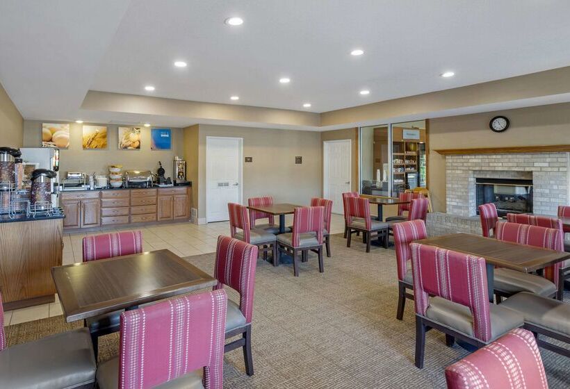 هتل Comfort Suites Normal University Area