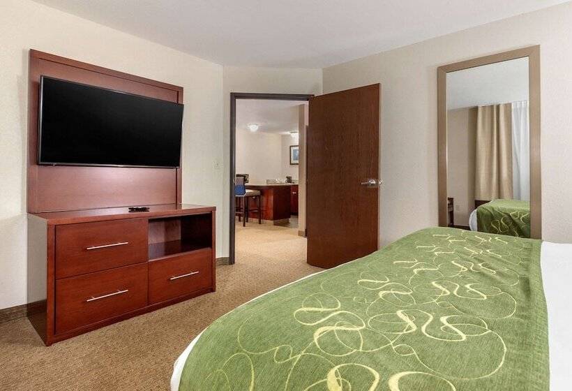 Hotelli Comfort Suites Omaha Eastcouncil Bluffs