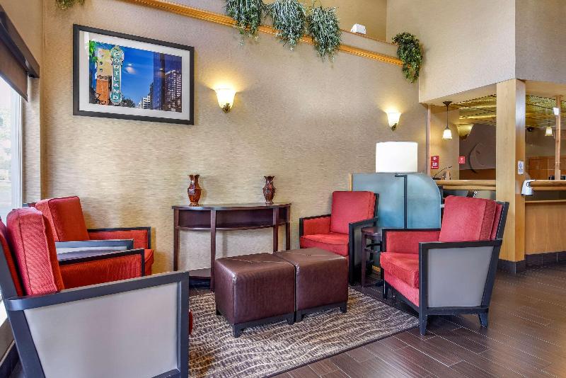 هتل Comfort Suites Portland Airport