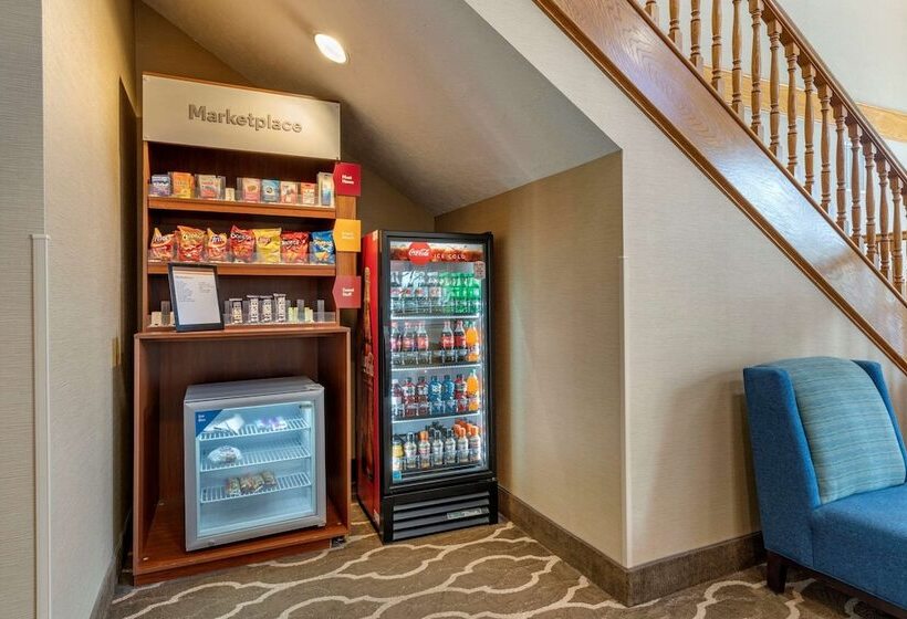 هتل Comfort Suites Salem