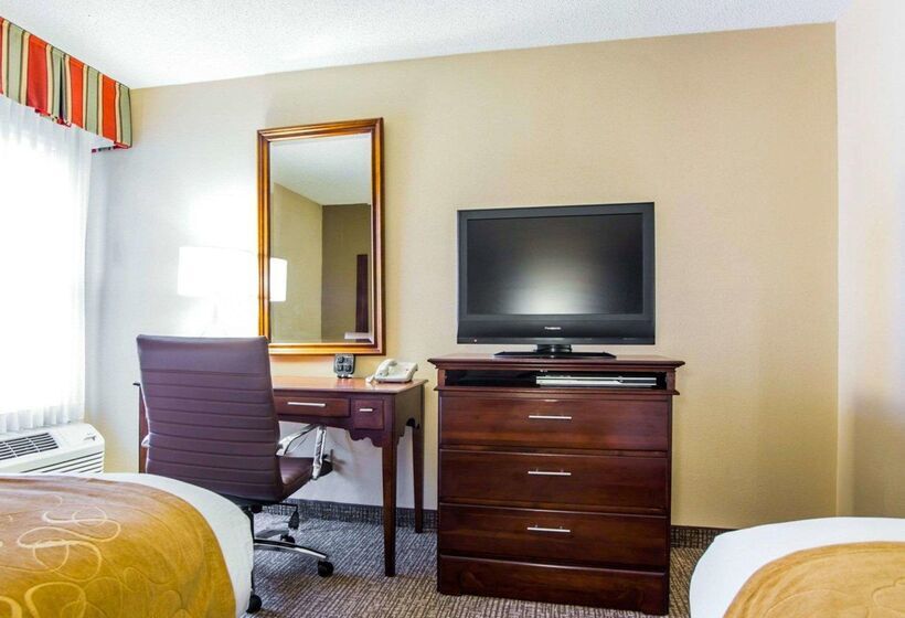 فندق Comfort Suites