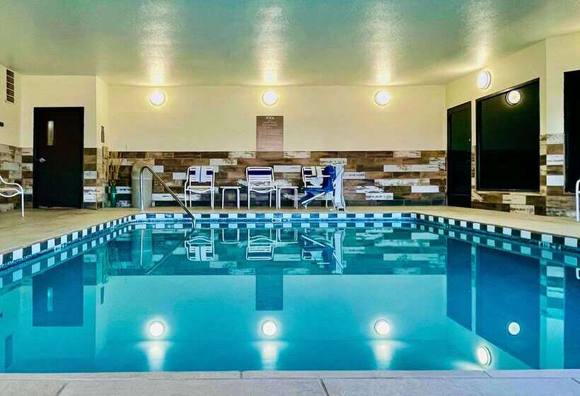 هتل Comfort Suites University