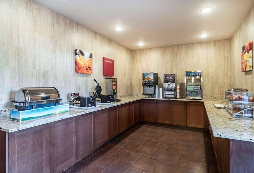 هتل Comfort Suites Yakima