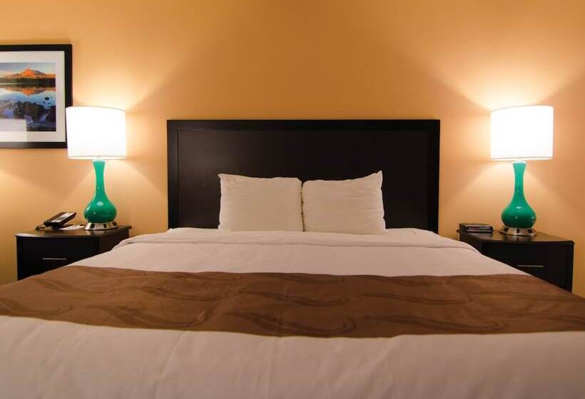 فندق Cottage Grove Inn