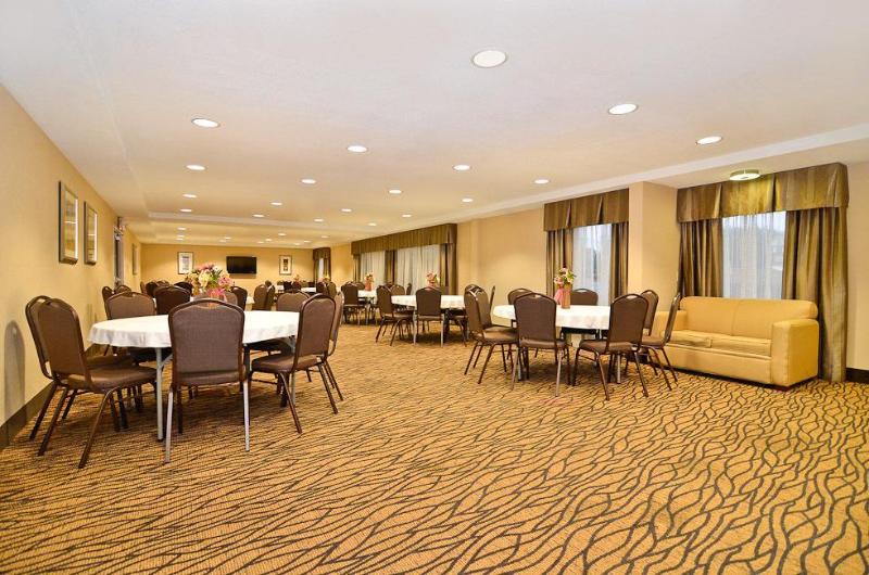 בית מלון כפרי Country Inn & Suites By Radisson, Alpharetta, Ga