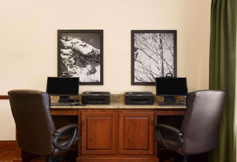 فندق Country Inn & Suites By Radisson, Beckley, Wv