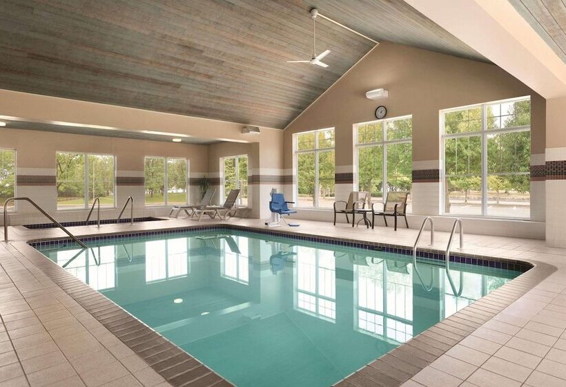 Отель Country Inn & Suites By Radisson, Brooklyn Center, Mn