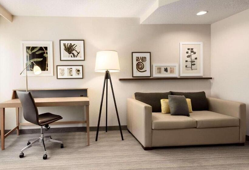 هتل Country Inn & Suites By Radisson, Chippewa Falls, Wi