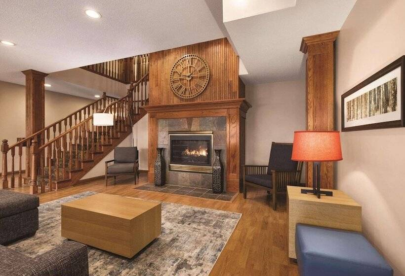 호텔 Country Inn & Suites By Radisson, Forest Lake, Mn