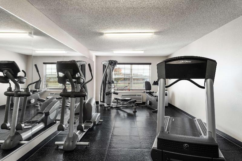 هتل Harmony Inn & Suites