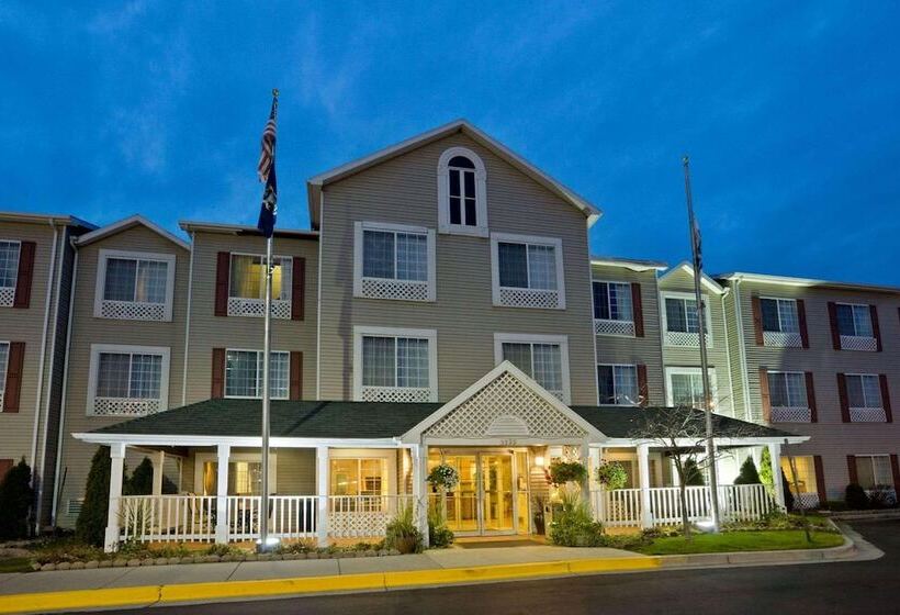 هتل Country Inn & Suites By Radisson, Grand Rapids Airport, Mi