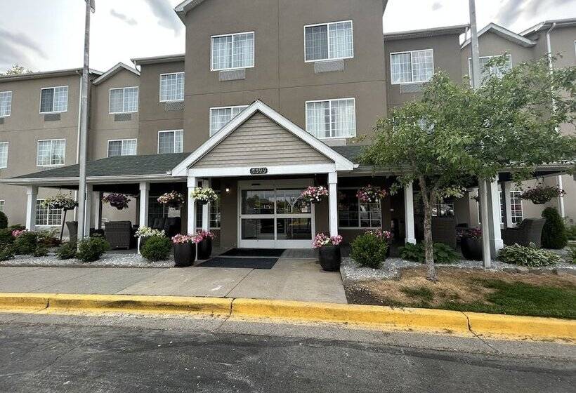 هتل Country Inn & Suites By Radisson, Grand Rapids Airport, Mi