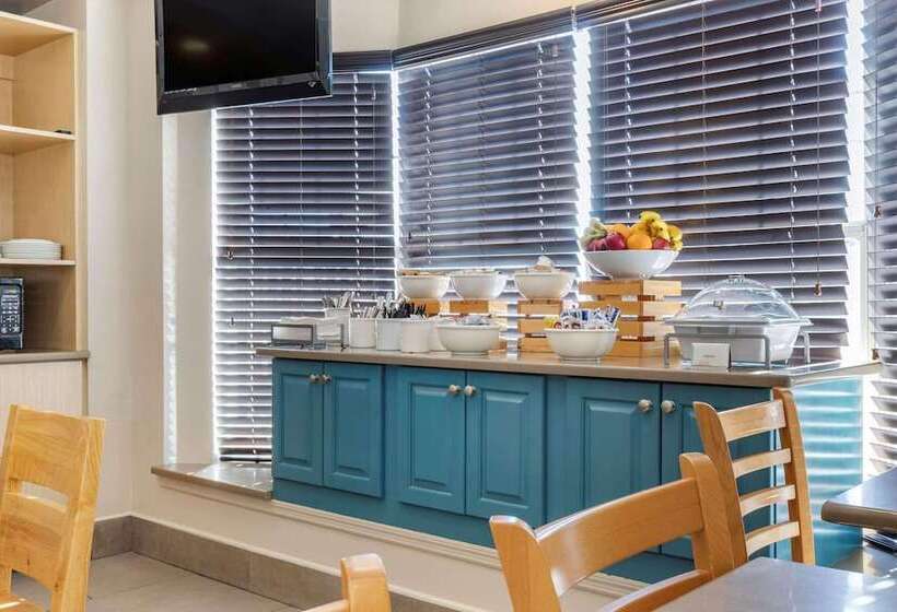 هتل Country Inn & Suites By Radisson, Lumberton, Nc