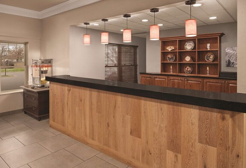 هتل Country Inn & Suites By Radisson, Schaumburg, Il