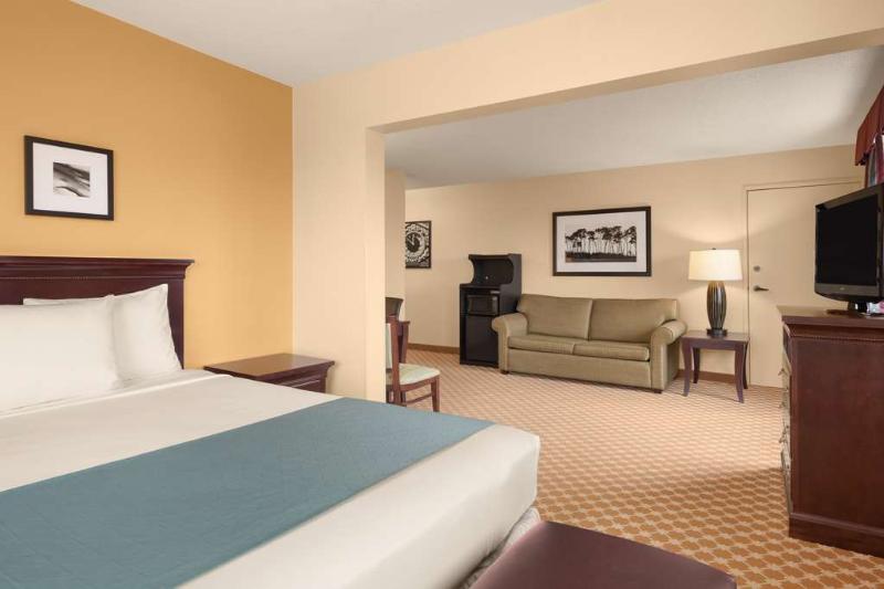 هتل Country Inn & Suites By Radisson, Sioux Falls, Sd
