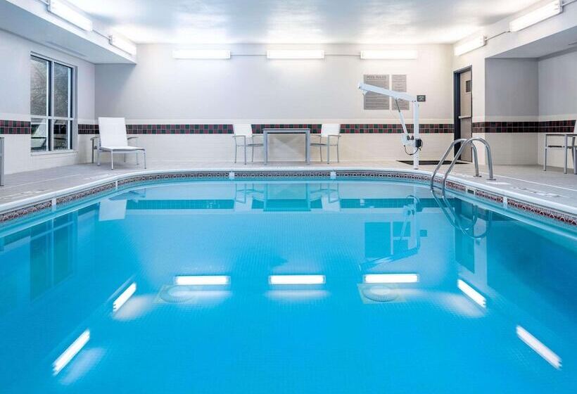 호텔 Country Inn & Suites By Radisson, Toledo, Oh
