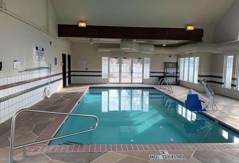 هتل Country Inn & Suites By Radisson West Valley City Ut