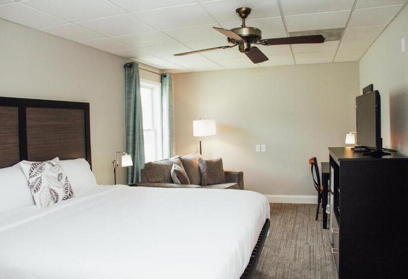 ホテル Country Squire Inn And Suites