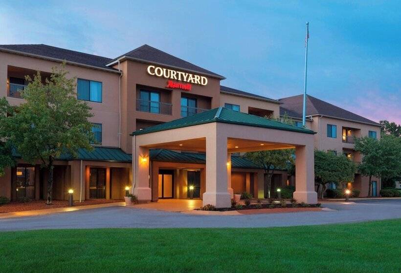 ホテル Courtyard By Marriott Akron Fairlawn