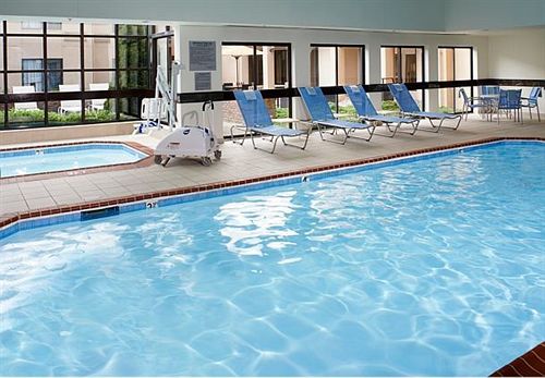 فندق Courtyard by Marriott